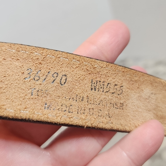 Ribco USA Brown Leather embossed western belt.  Size 36. - Picture 4 of 12
